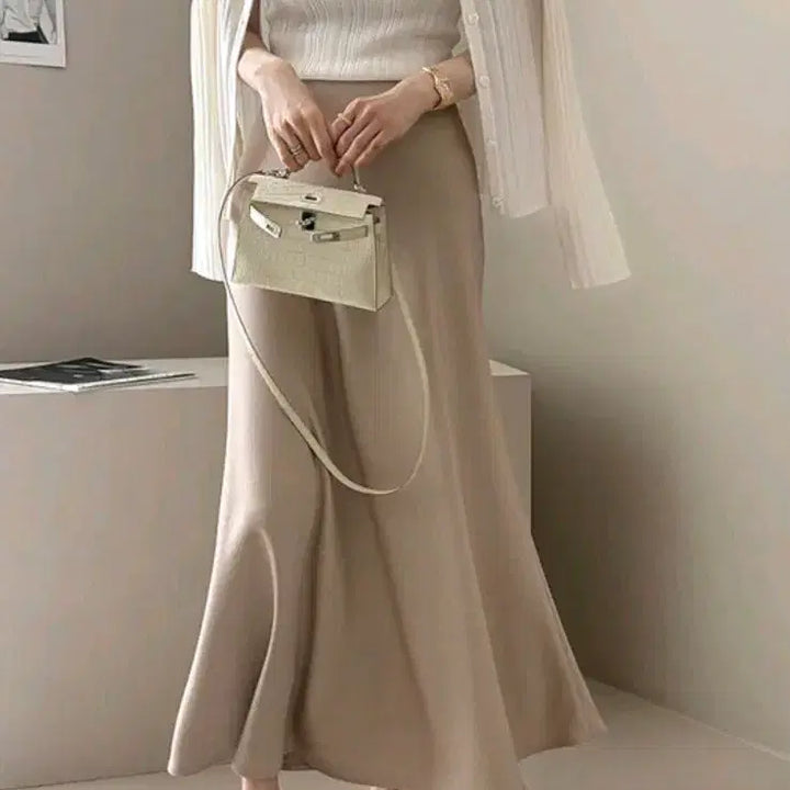 [BUNJANG] Satin Long Skirt / 새상품) 데일리룩 새틴 롱스커트