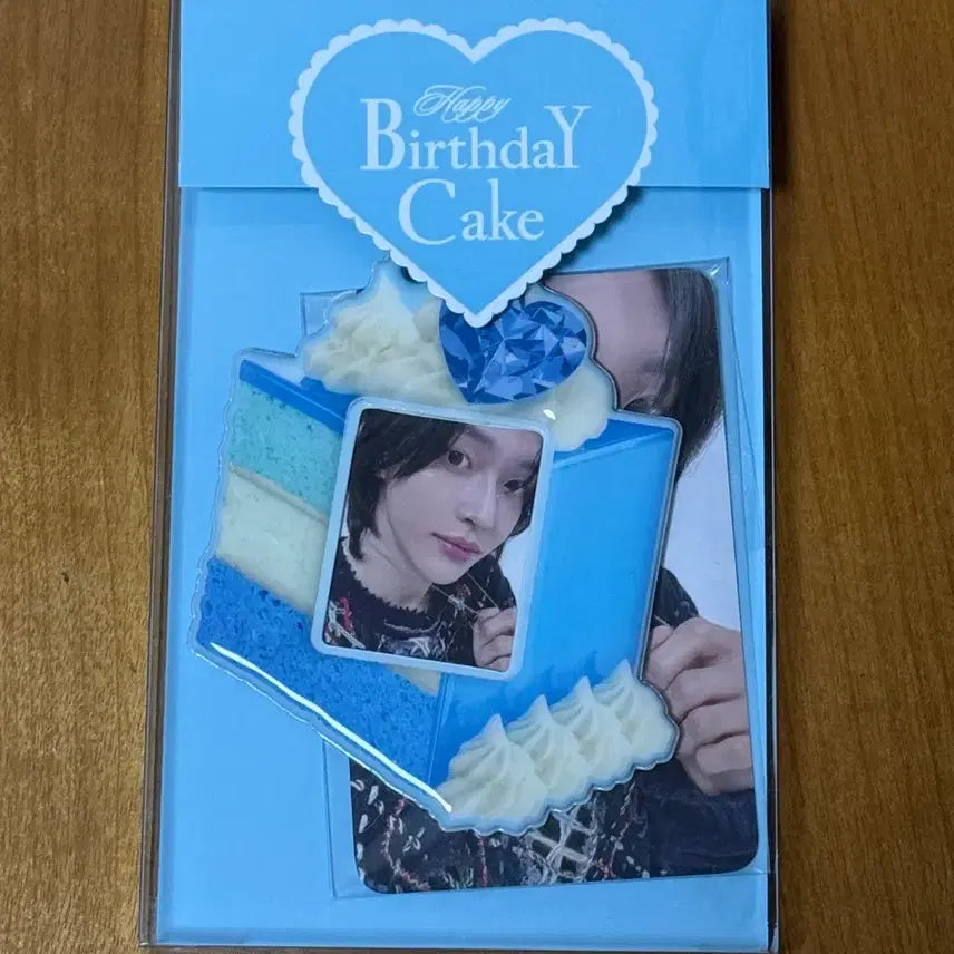 [BUNJANG] RIIZE Wonbin Birthday Mini Cake Holder Official MD / 라이즈 원빈 생일 케이크 공식 엠디 양도