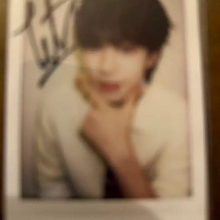 [BUNJANG] Ambio Tets Handwritten Signed Polaroids / 엠비오 (Ambio)테츠 친필 싸인 폴라 26.04
