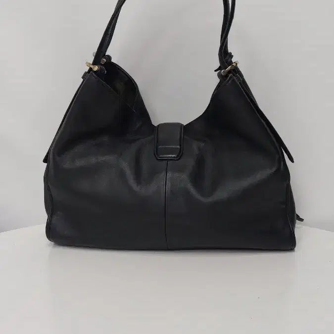 [SOLD OUT] 코치 블랙 가죽 숄더백