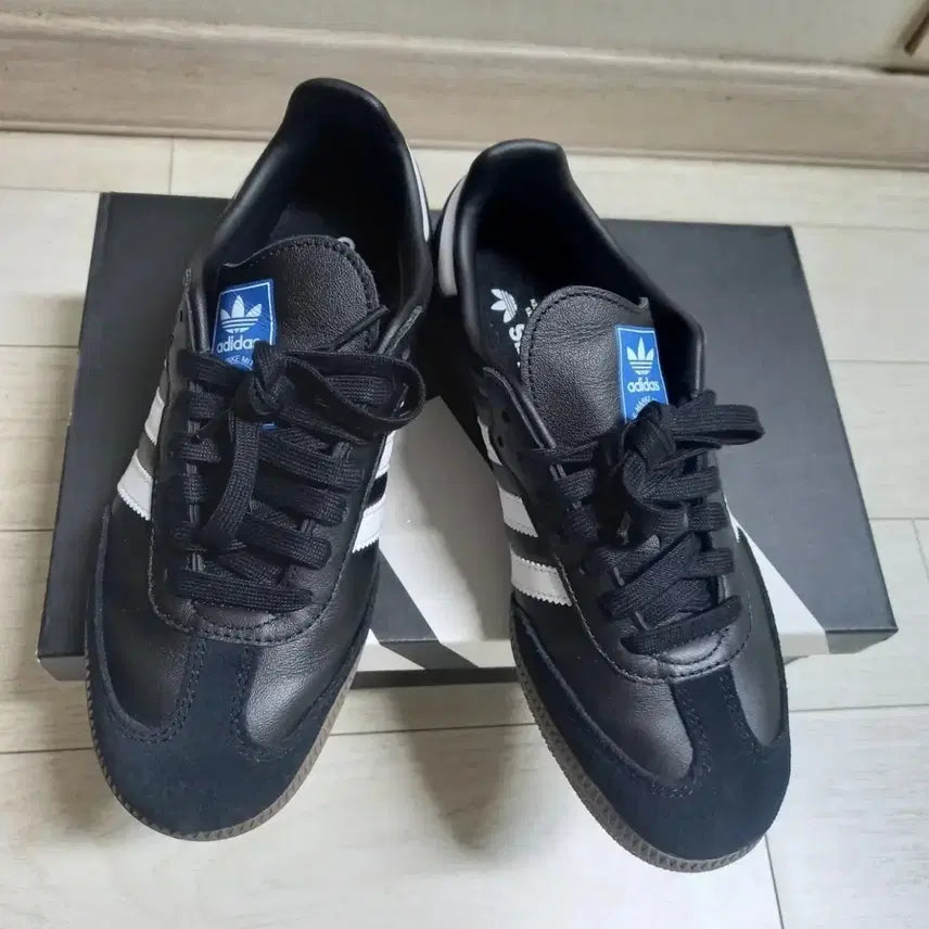 [SOLD OUT] 거의새거 아디다스 og 삼바 운동화 신발 245사이즈 무신사