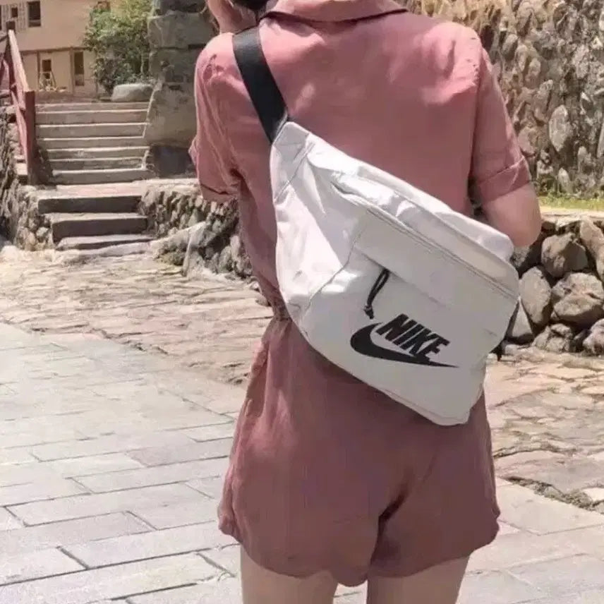 [BUNJANG] Nike Hip Pack Crossbody Bag / 땡처리 나이키 힙색 크로스백 (새상품)