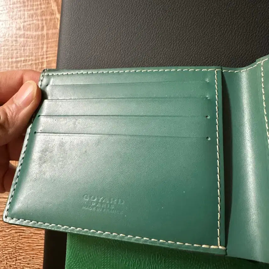 [SOLD OUT] [정품] 고야드 빅투아르 반지갑 그린 (A+급)