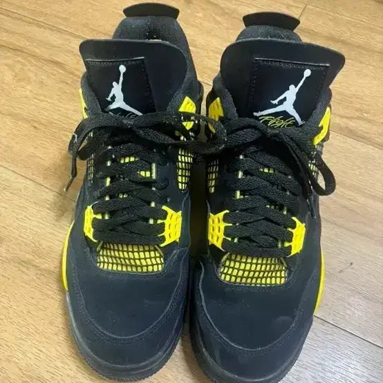 [BUNJANG] Jordan Retro 4 Thunder Size 265 / 조던 레트로 4 썬더 265