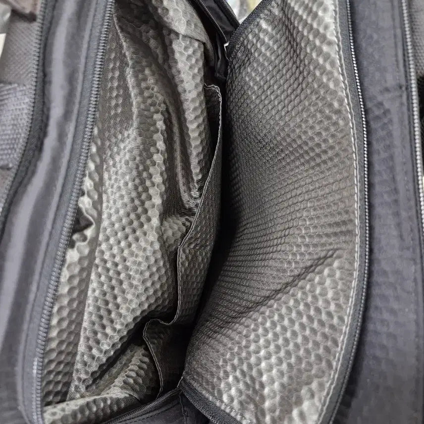 [BUNJANG] Tumi Alpha Bravo Luke Roll Top Backpack Black / 투미 알파 브라보 루크 롤탑 백팩 블랙 판매합니다