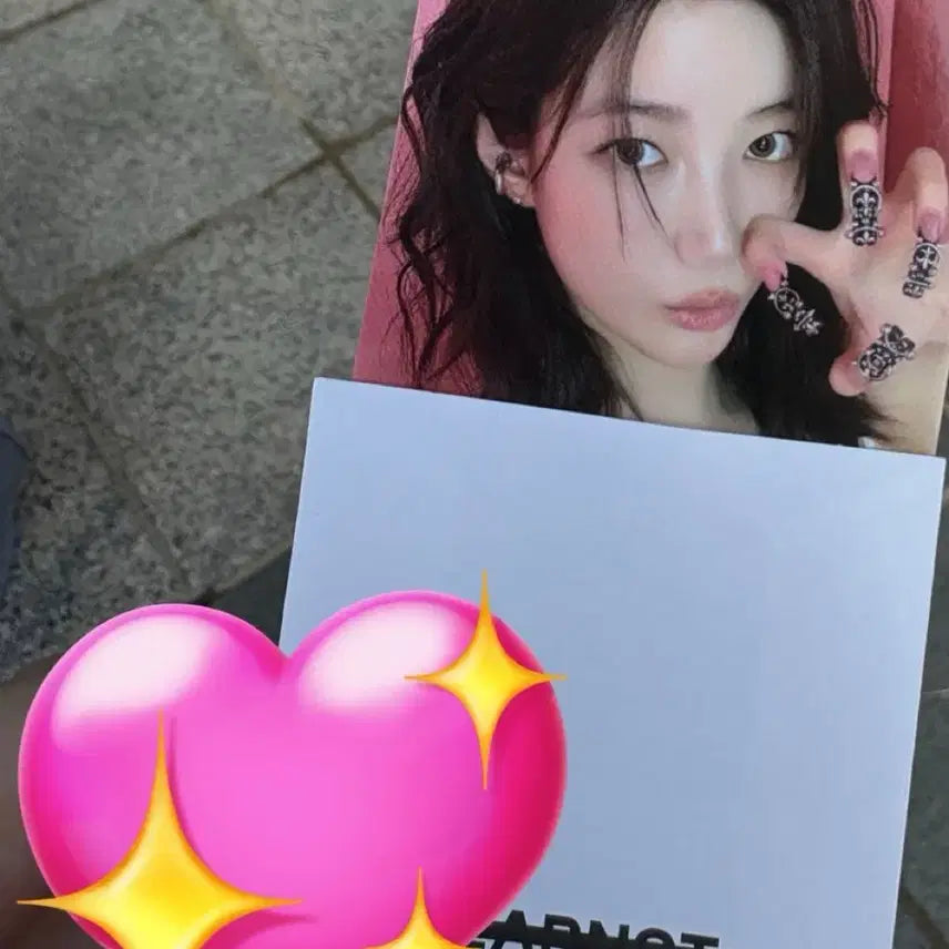 [BUNJANG] LE SSERAFIM Kazuha Spaghetti 2nd Week POB Photocard / 르세라핌 카즈하 스파게티 2주차 공방포카