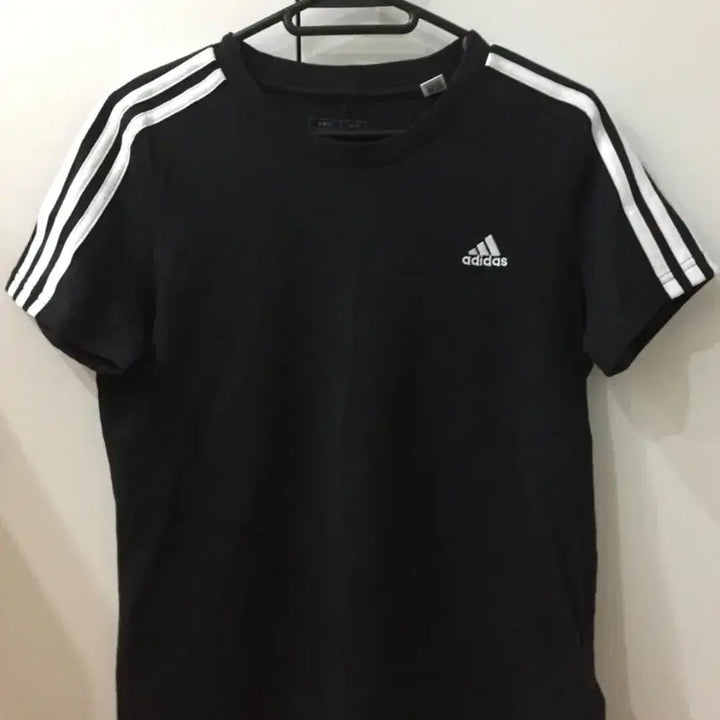[BUNJANG] Adidas 3-Stripes Short Sleeve T-Shirt Black / 아디다스 삼선 반팔 티셔츠 블랙