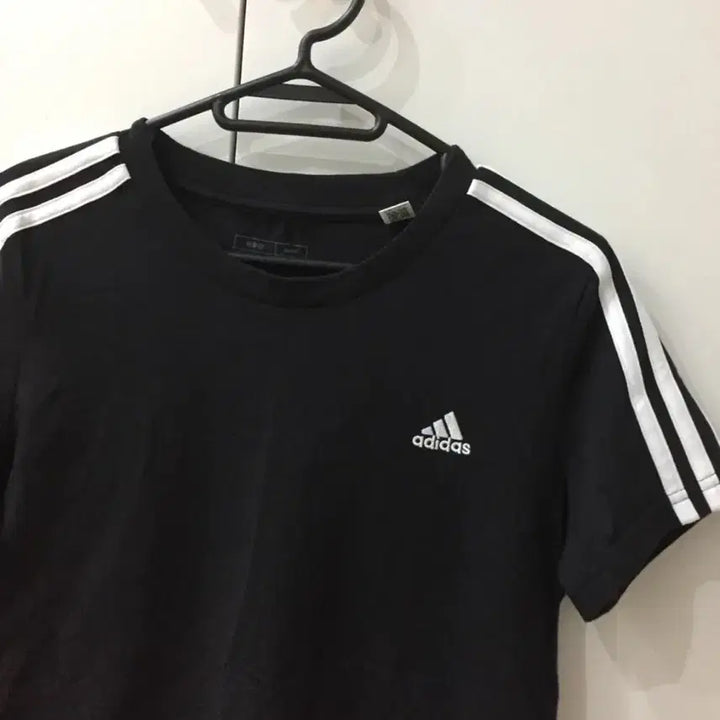 [BUNJANG] Adidas 3-Stripes Short Sleeve T-Shirt Black / 아디다스 삼선 반팔 티셔츠 블랙