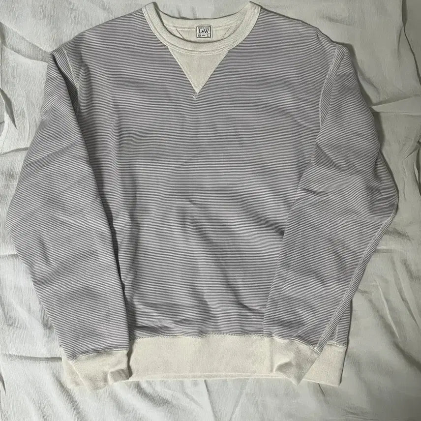 [SOLD OUT] 루프앤웨프트 그레이 핀보더 스웻셔츠 L(100)