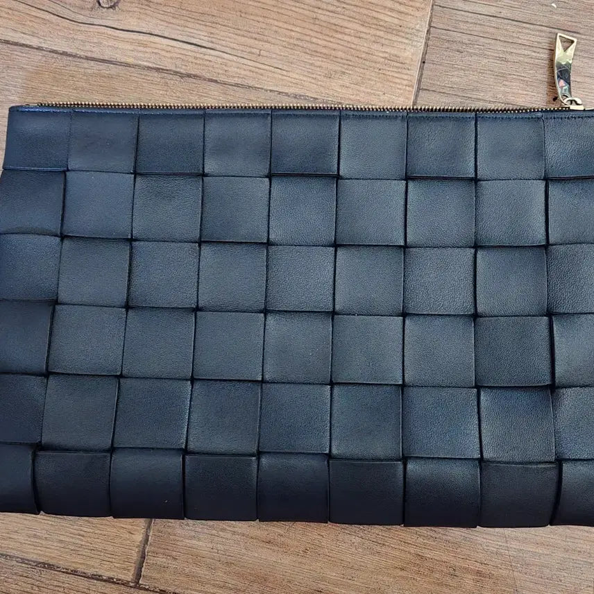 [BUNJANG] Bottega Veneta Intrecciato Maxi Clutch Bag / 보테가베네타 클러치백, 보테가인트레치아토 신형클러치,보테가맥시클러치