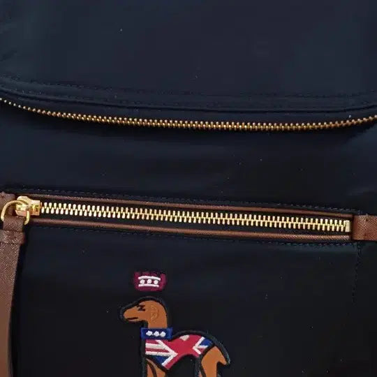[BUNJANG] Hazzys Puppy Logo Nylon Backpack / 해지스 여성 퍼피로고 나일론백팩