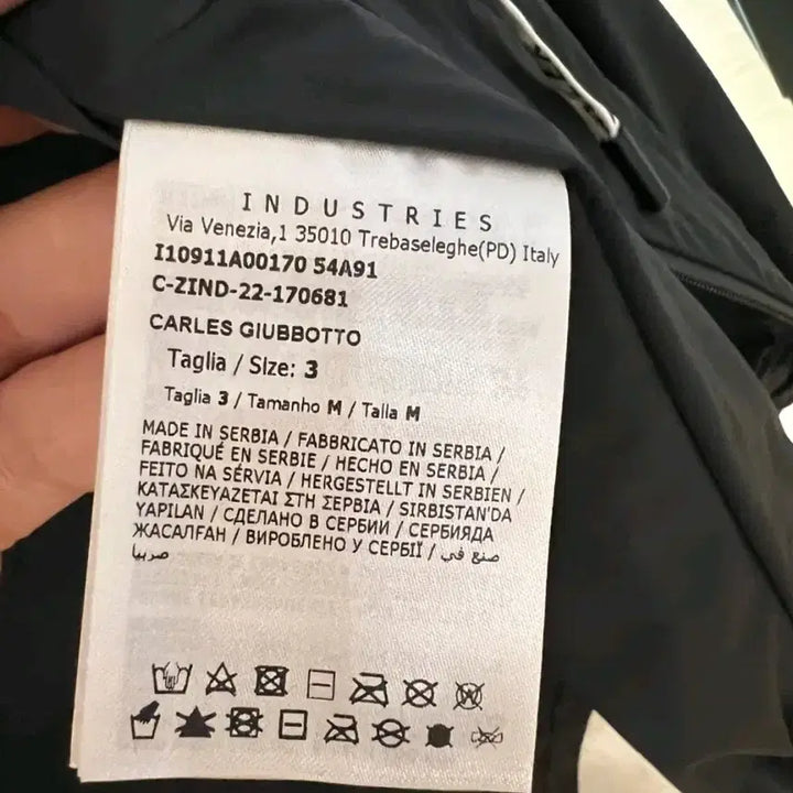 [BUNJANG] Moncler Carles Windbreaker Black (Size 3) / [정품] 몽클레르 카를레스 바람막이 블랙 (3사이즈,번장최저가)
