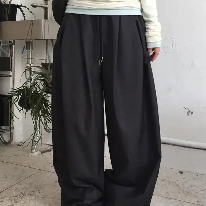 [BUNJANG] Cream Museum Lett Deep Pintuck Wide Pants Charcoal / 크림뮤지엄 렛트 딥 핀턱 와이드 팬츠 차콜
