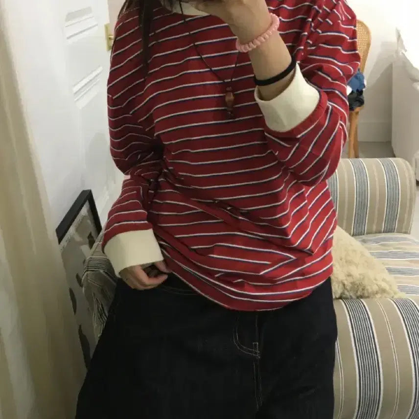 [BUNJANG] ANTIZ Striped Sweatshirt Red / 앤티즈 스트라이프 맨투맨티 레드