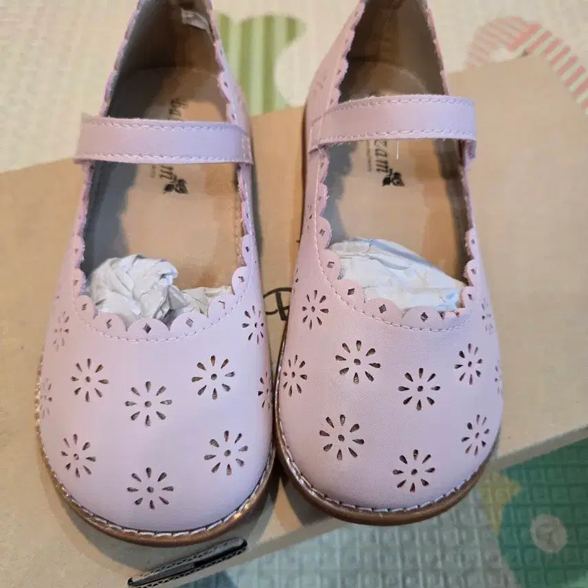 [BUNJANG] Baby Pink Flat Mary Jane Shoes (Size 200) / 연핑크 플랫 메리제인 구두200