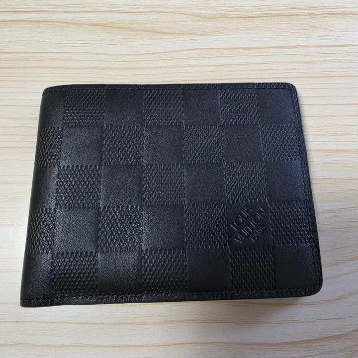[SOLD OUT] 루이비통 다미에  반지갑 블랙(정품)