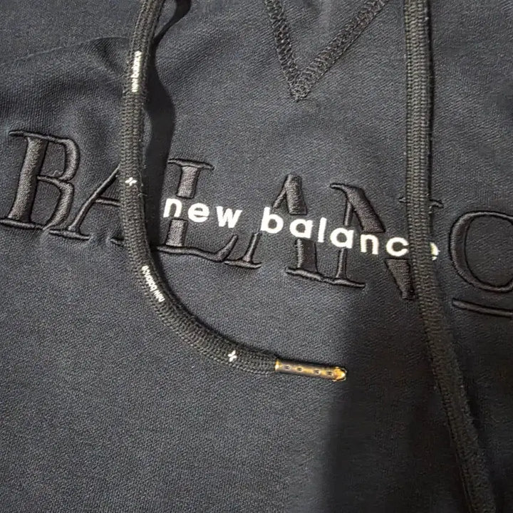 [BUNJANG] New Balance Black Hoodie M / 뉴발란스 블랙 후드티 M