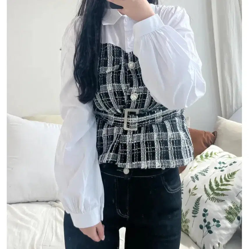 [BUNJANG] 2-Color Tweed Layered Pearl Blouse / 배색 2color 셔츠 트위드 레이어드 진주 여리 데이트 하객룩 블라우스