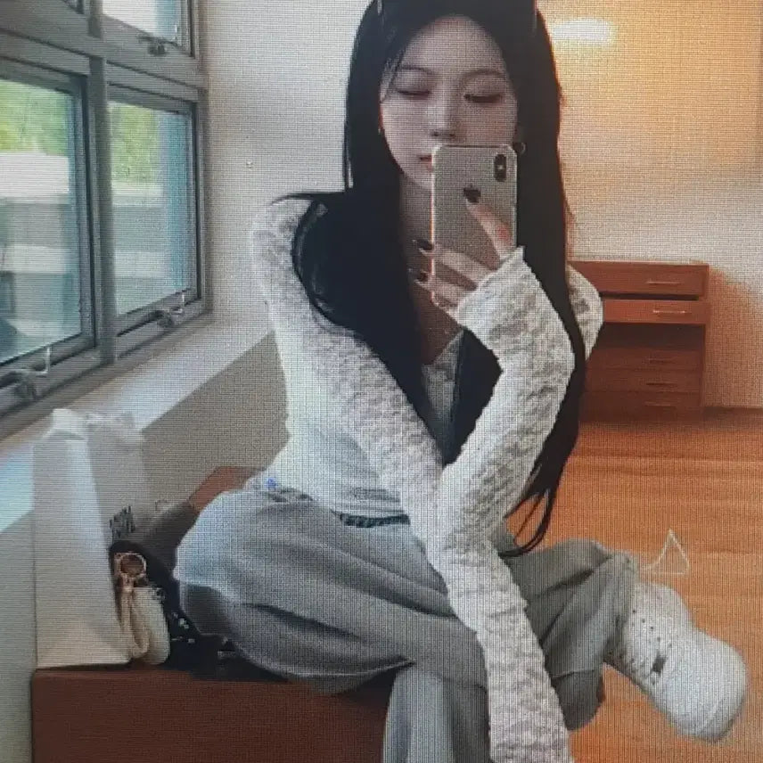 [BUNJANG] Long Sleeve Lace T-shirt / (해외배송) 긴팔 레이스 티셔츠 2컬러