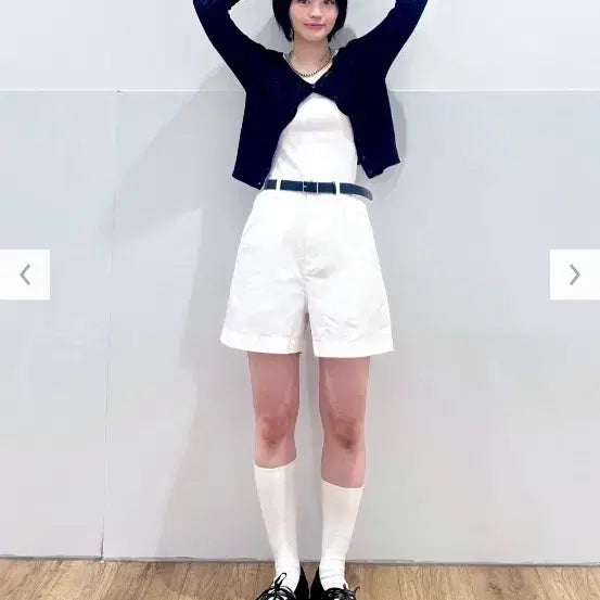 [BUNJANG] Uniqlo Lace Round Neck Cardigan - Black / 유니클로 레이스 라운드넥 가디건 블랙