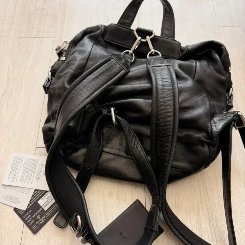 [SOLD OUT] MCM 블랙 레더 백팩 가방