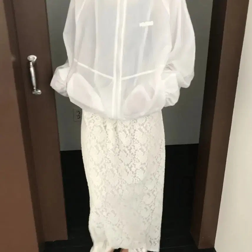 [BUNJANG] Markedly Poor Shop Ivory Jacket / 푸어샵 조이드비비에