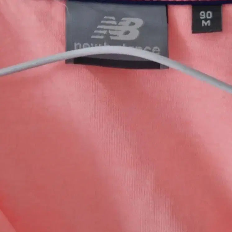 [BUNJANG] New Balance Hooded Zip-up Jacket (M) for Women / 뉴발란스 후드집업 90(m) 여성