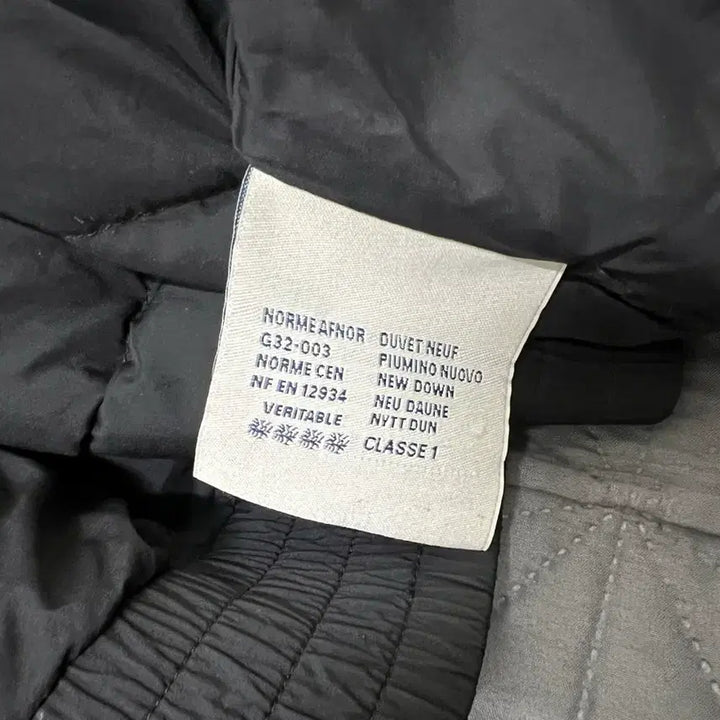 [BUNJANG] Moncler Lightweight Down Jacket / 몽클레어 경량패딩 4사이즈