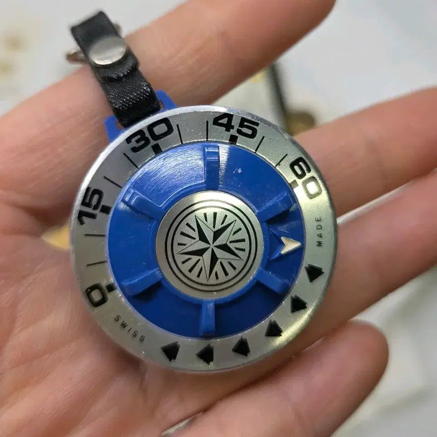 [BUNJANG] Memo Park Vintage Parking Timer Keychain / [희귀 빈티지] 스위스제 메모 파크(Memo Park) 주차 타이머 키링