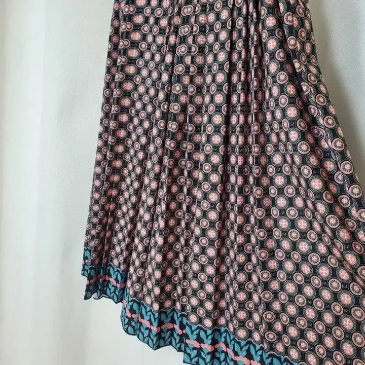 [BUNJANG] Tiffany Ann Pleated Wide Pants / (새제품)티파니안 플리츠주름 와이드팬츠 free