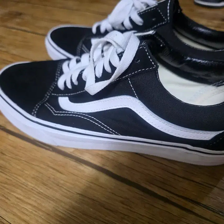 [BUNJANG] Vans Old Skool Black/White Sneakers / 반스 올드스쿨 블랙/화이트