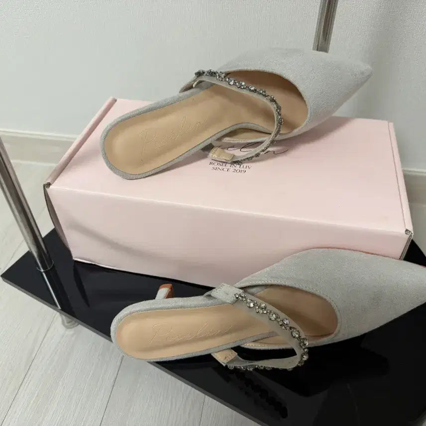 [BUNJANG] Rozeline Cloud Jewel Mule 7cm Cream Ivory Gray - New / [새제품] 단종상품 로젤린 클라우드 쥬얼뮬 7cm 크림아이보리, 그레이