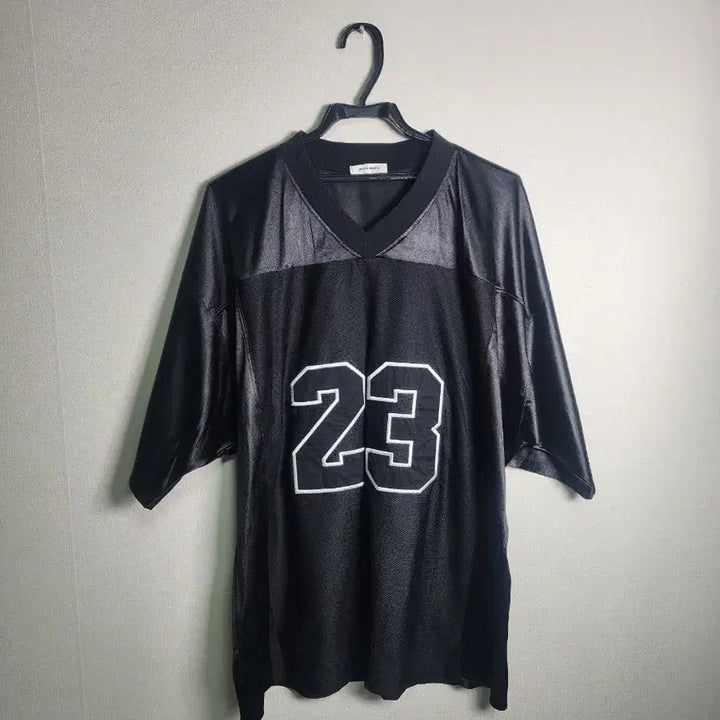 [BUNJANG] More More 23 Black Jersey / 모어모어 23번 블랙 져지