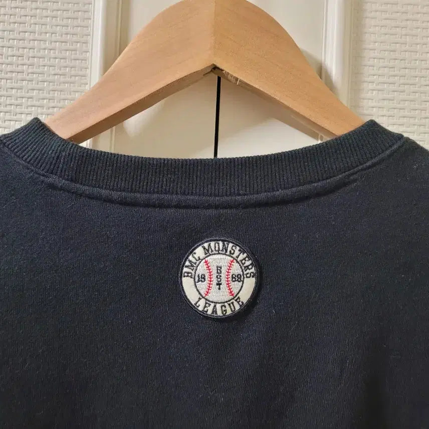 [BUNJANG] BMC Playmonsters Gold Logo Sweatshirt (M) / BMC 플레이몬스터즈 골드 로고 맨투맨 M 사이즈