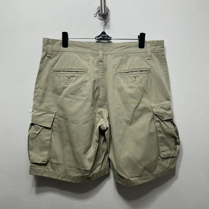 [BUNJANG] Beige Cargo Shorts 30 / 베이지 카고 반바지 30