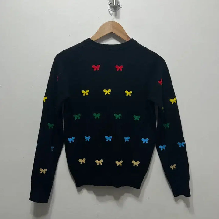 [BUNJANG] TIFFANY ANN Black Ribbon Embroidery Knit Top / TIFFANY ANN블랙 리본 자수 니트