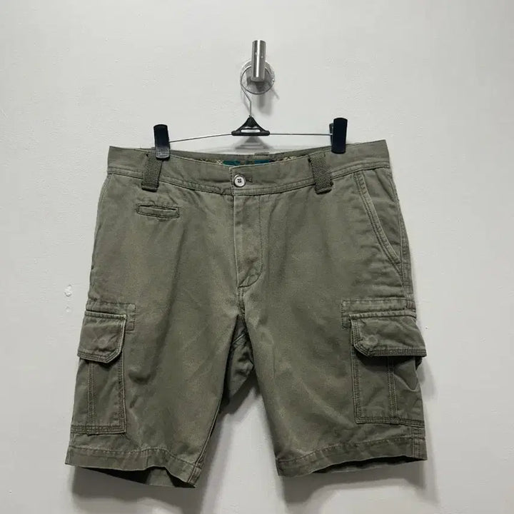 [BUNJANG] Khaki Cargo Shorts 30 / 카키색 카고 반바지 30