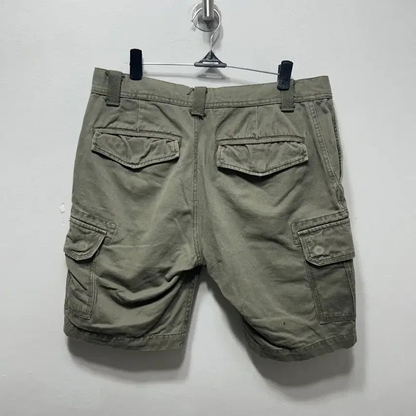 [BUNJANG] Khaki Cargo Shorts 30 / 카키색 카고 반바지 30