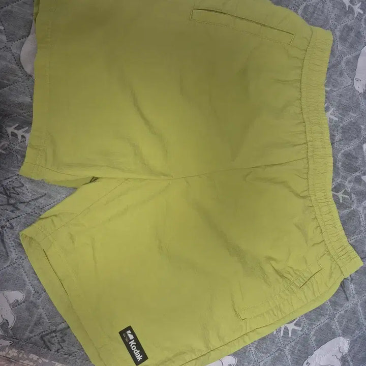 [SOLD OUT] 코닥 반바지 남여공용 팬츠 형광 연두색 xl 사이즈