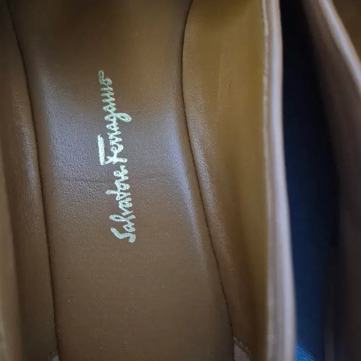 [BUNJANG] Ferragamo New Loafers 230 Size / 페라가모 신형로퍼230사이즈