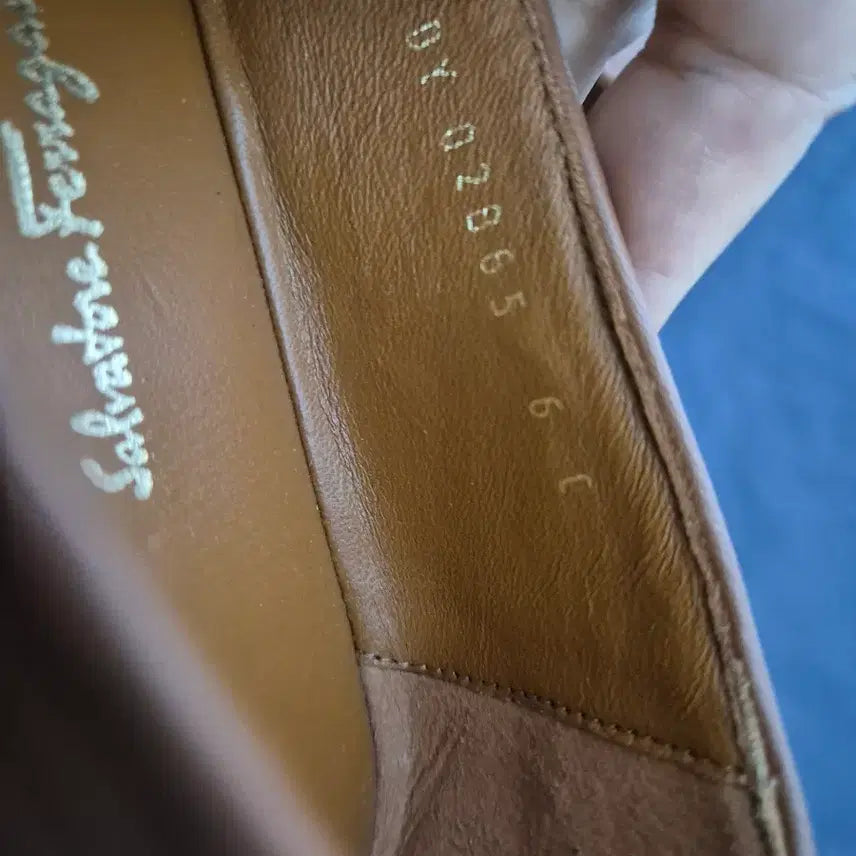 [BUNJANG] Ferragamo New Loafers 230 Size / 페라가모 신형로퍼230사이즈