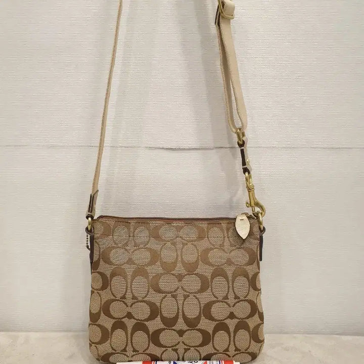 [BUNJANG] Coach Signature Crossbody Bag Brown Gold / 코치 시그니처 크로스백 브라운 골드