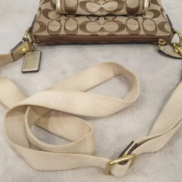 [BUNJANG] Coach Signature Crossbody Bag Brown Gold / 코치 시그니처 크로스백 브라운 골드