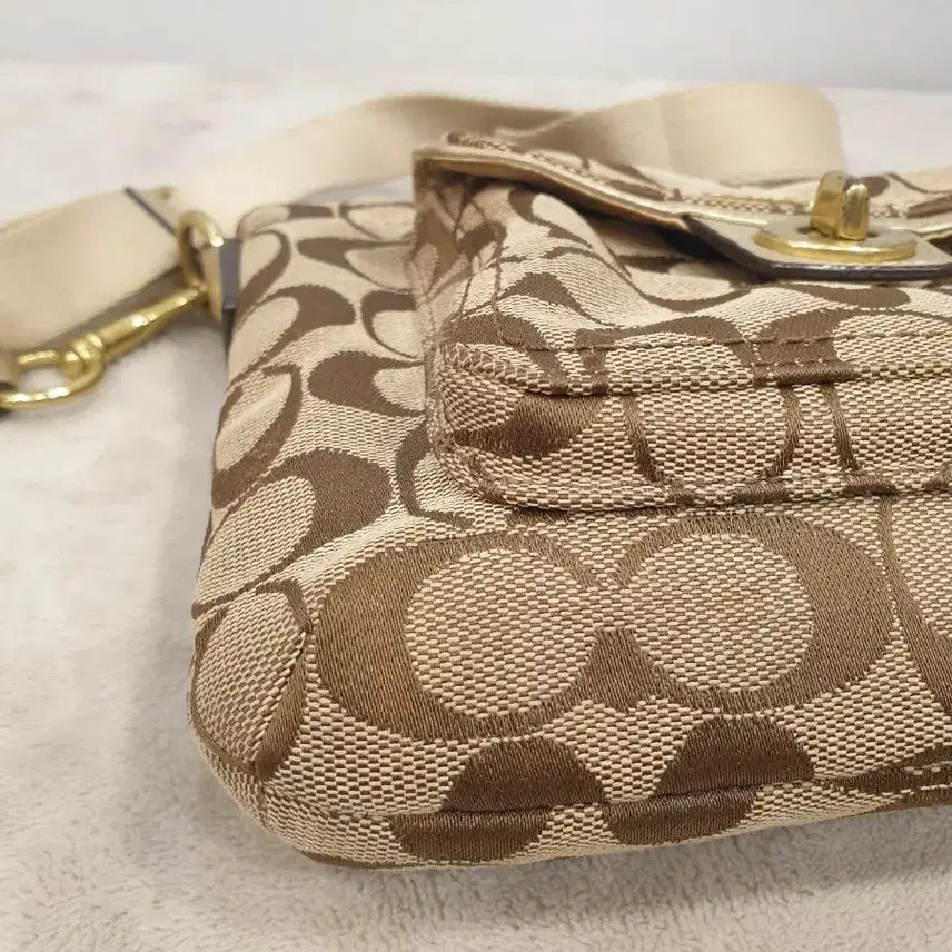 [BUNJANG] Coach Signature Crossbody Bag Brown Gold / 코치 시그니처 크로스백 브라운 골드