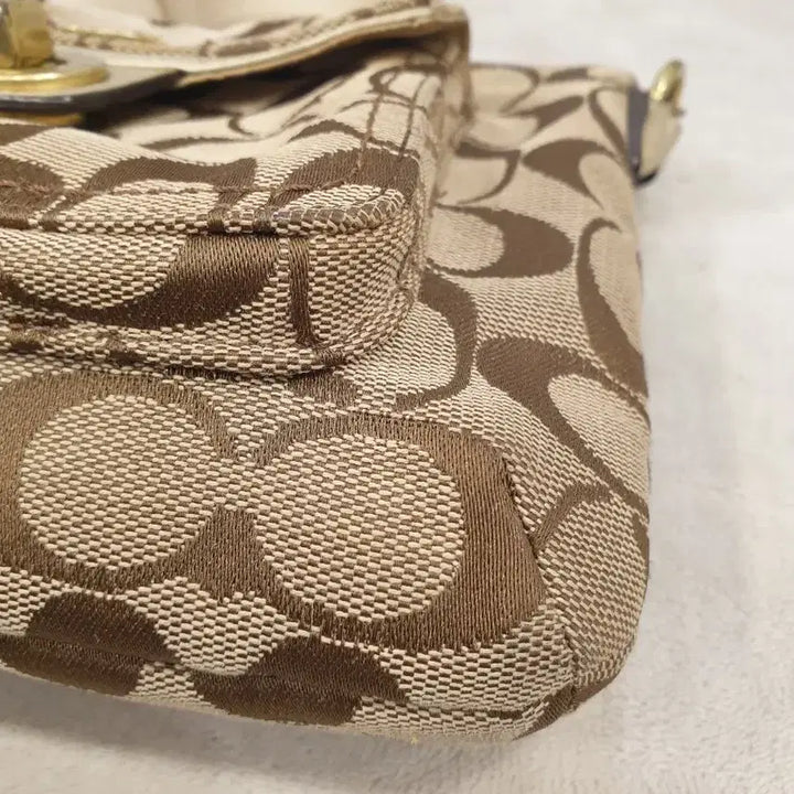 [BUNJANG] Coach Signature Crossbody Bag Brown Gold / 코치 시그니처 크로스백 브라운 골드