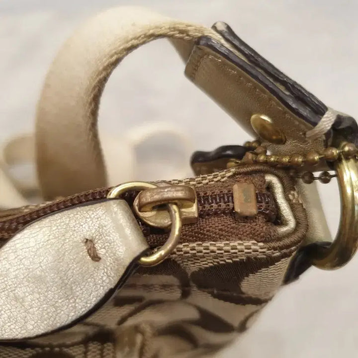 [BUNJANG] Coach Signature Crossbody Bag Brown Gold / 코치 시그니처 크로스백 브라운 골드