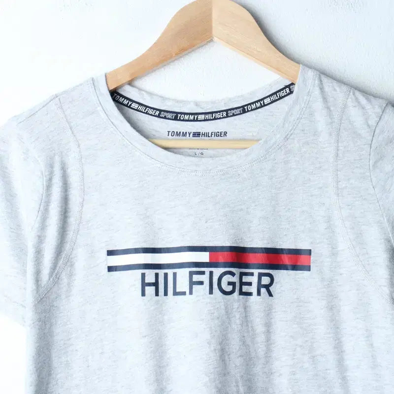 [SOLD OUT] W(L-XL) 타미힐피거 반팔 티셔츠 빅로고 그레이 올드스쿨-185FF