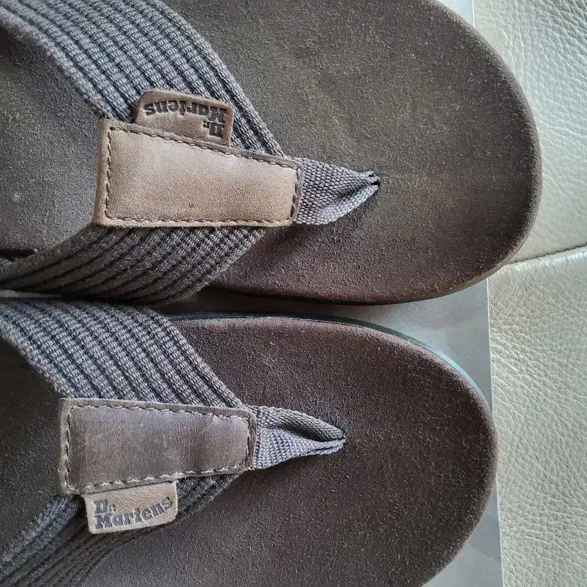 [BUNJANG] Dr. Martens Flip-Flop Sandals / 닥터마틴쪼리샌들EU43