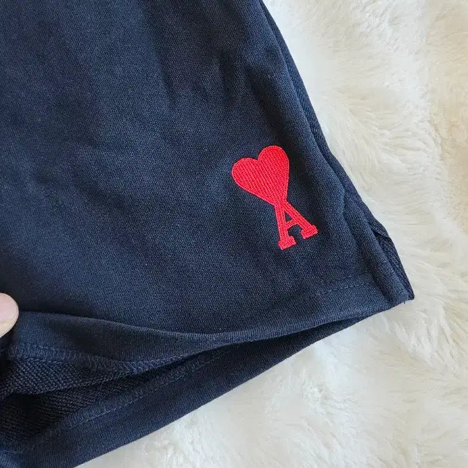 [BUNJANG] Ami Bermuda Shorts (Bundle) / 1+1) 아미 버뮤다 반바지