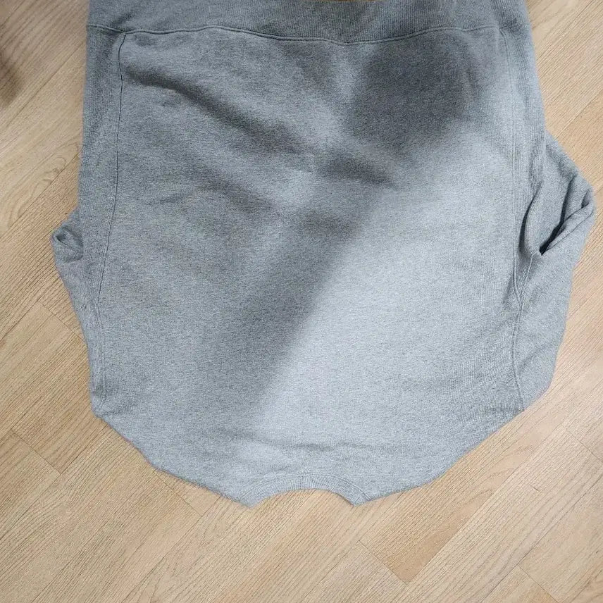 [BUNJANG] Black Out 870 Sweatshirt (L Size) / 블랙아웃 870 스웻 L사이즈 판매